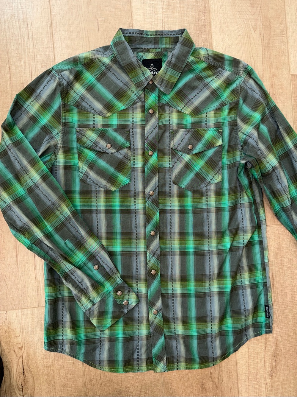 PrAna Men's Green Plaid Button-Up Snap Western Shirt-Med